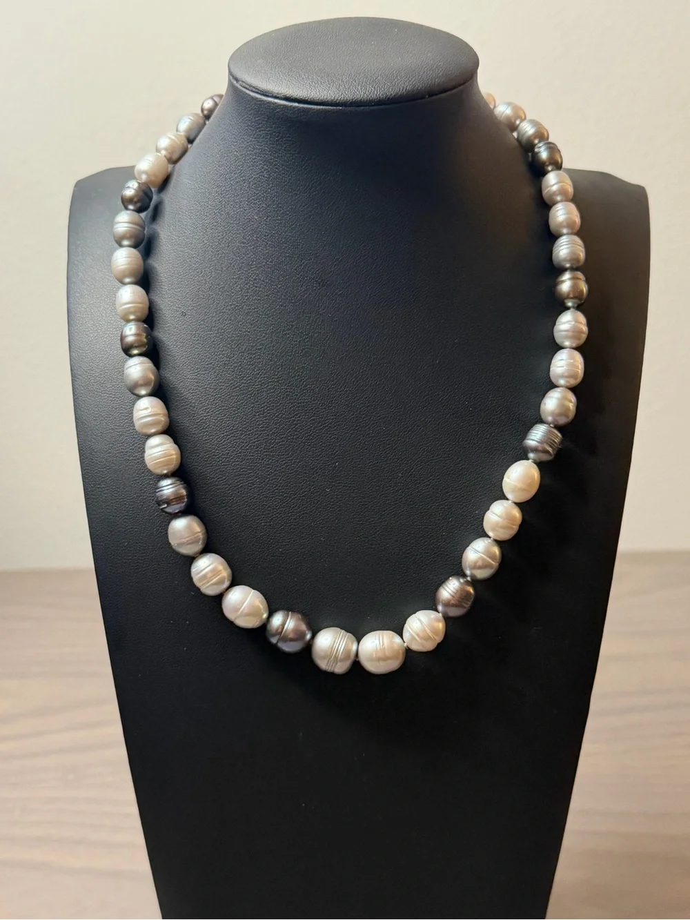 Honora Pearl Necklace in Elegant Gray & Cream